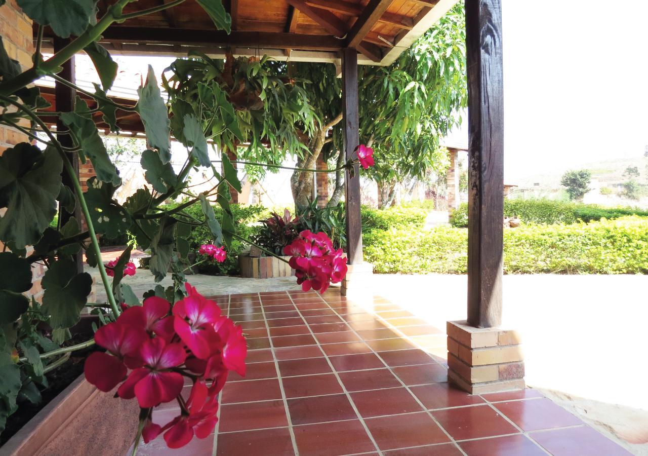 Hotel Cristo Rey Campestre Los Santos  Kültér fotó
